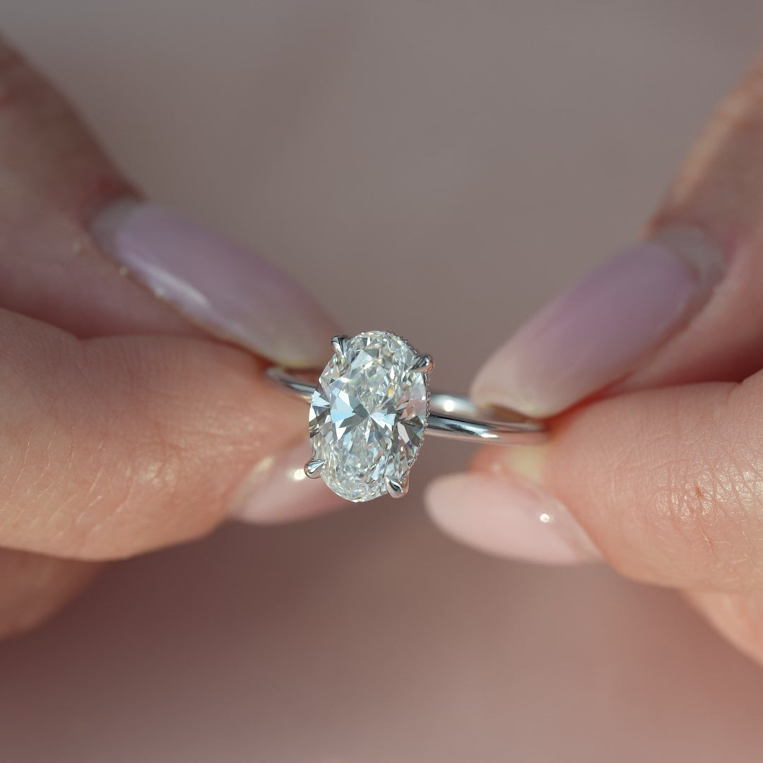 The Sydney Oval Lab Diamond Moissanite Engagement Ring