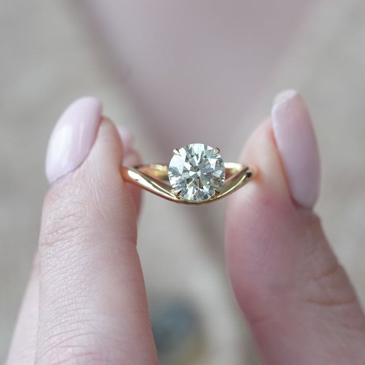 The Brooklyn Round Lab Diamond Moissanite Engagement Ring *Shown with 2.5 ct #material_gold