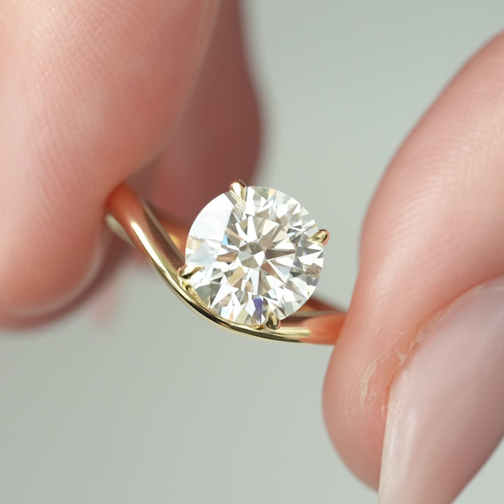 The Brooklyn Round Lab Diamond Moissanite Engagement Ring *Shown with 2 ct #material_gold