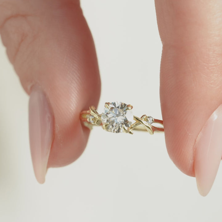 The Textured Coco Round Lab Diamond Moissanite Engagement Ring *Shown with 1 ct #material_gold