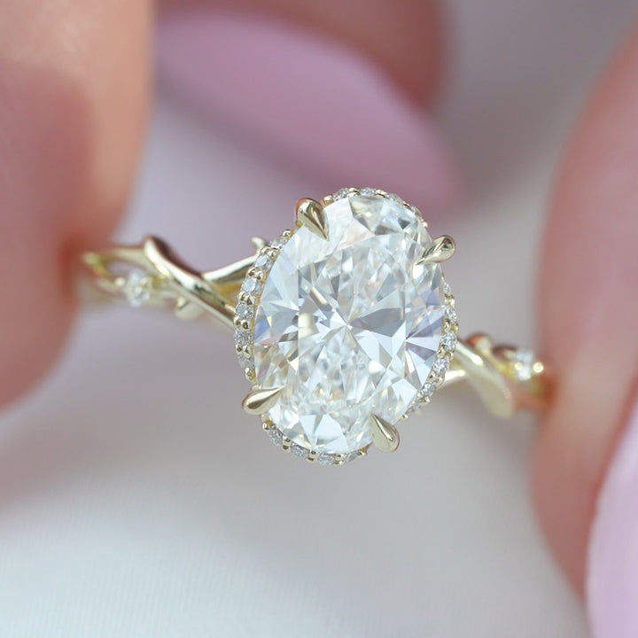 The Halo Coco Oval Lab Diamond Moissanite Engagement Ring *Shown with 2.5 ct #material_gold