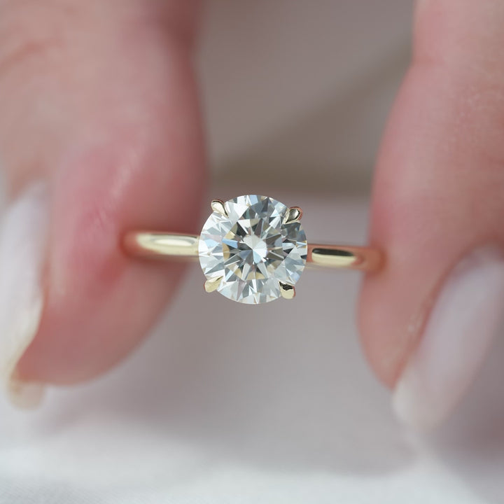 The Mabel Round Lab Diamond Moissanite Engagement Ring *Shown with 2 ct #material_gold