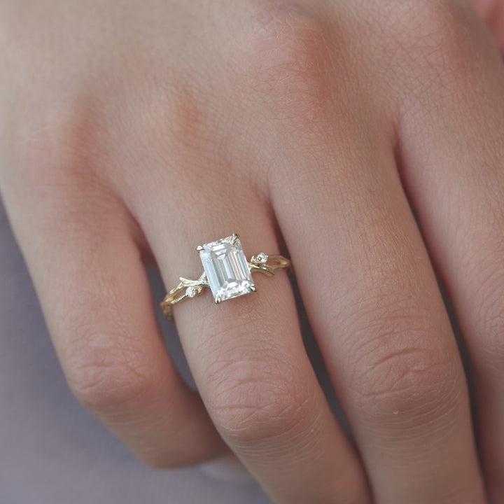 The Textured Coco Emerald Lab Diamond Moissanite Engagement Ring *Shown with 2 ct #material_gold