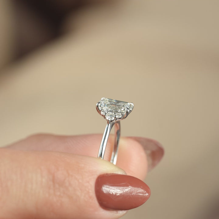 The Violet Emerald 18k White*1.5 ct_White Gold#material_18k-white