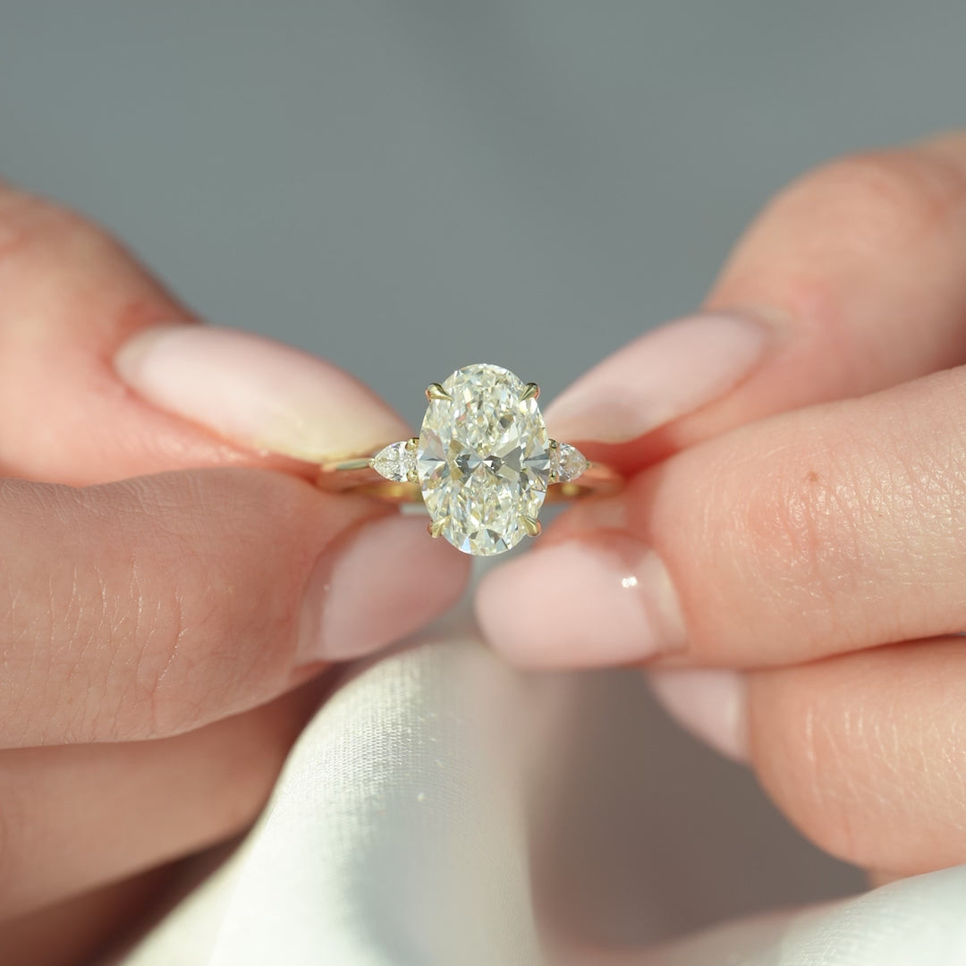 The Pears Leona Oval Lab Diamond Moissanite Engagement Ring