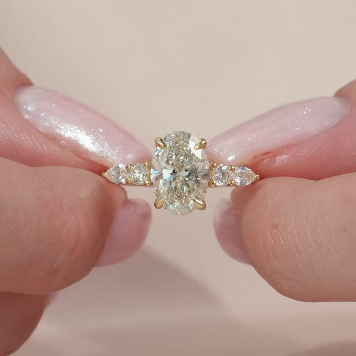 The Dylan Oval Lab Diamond Moissanite Engagement Ring *Shown with 2 ct #material_gold