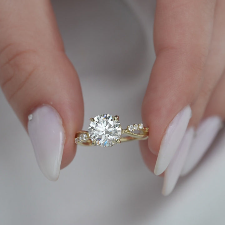 The Dallas Round Lab Diamond Moissanite Engagement Ring *Shown with 2 ct #material_gold