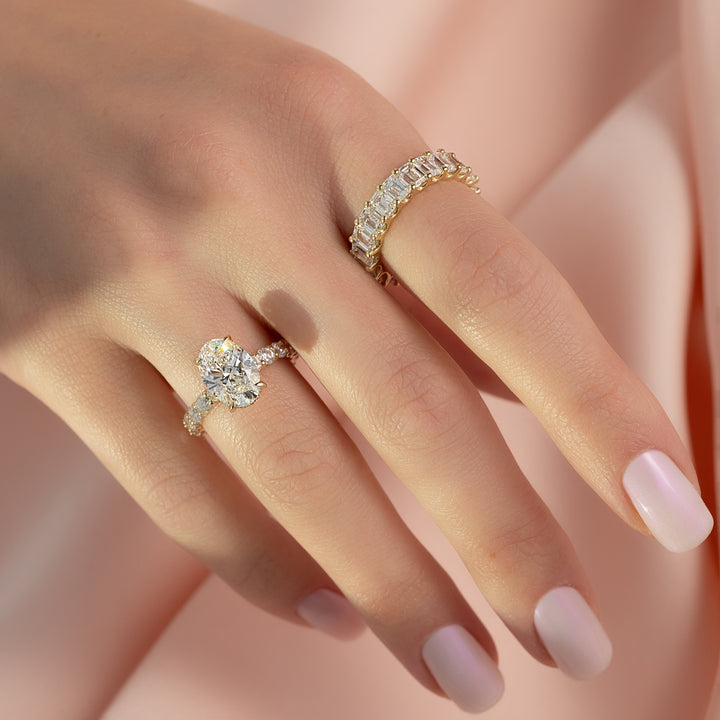 The Amora Oval Lab Diamond Moissanite Engagement Ring *Shown with 2.5 ct #material_gold