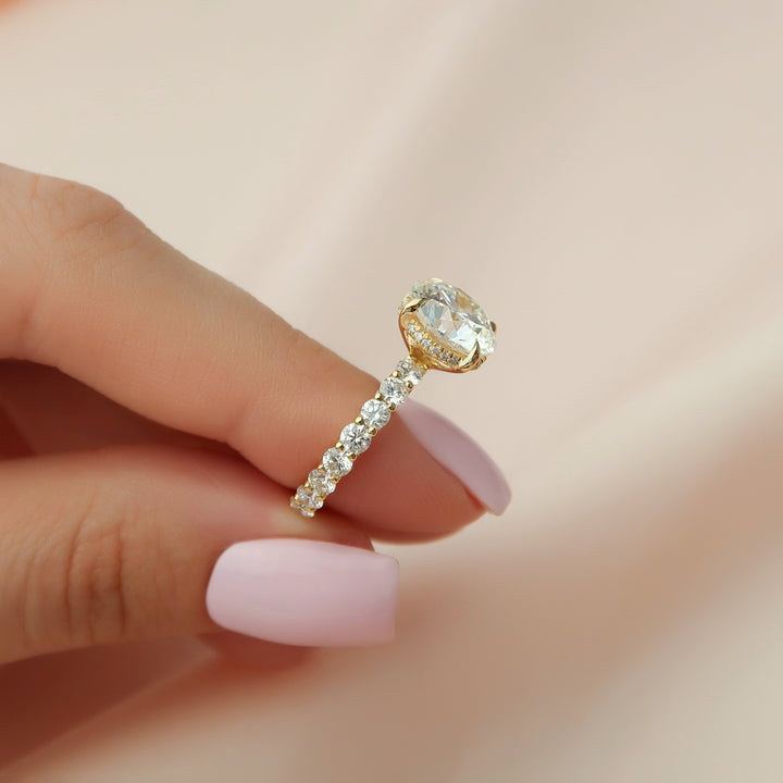 The Amora Round Lab Diamond Moissanite Engagement Ring *Shown with 3.5 ct #material_gold