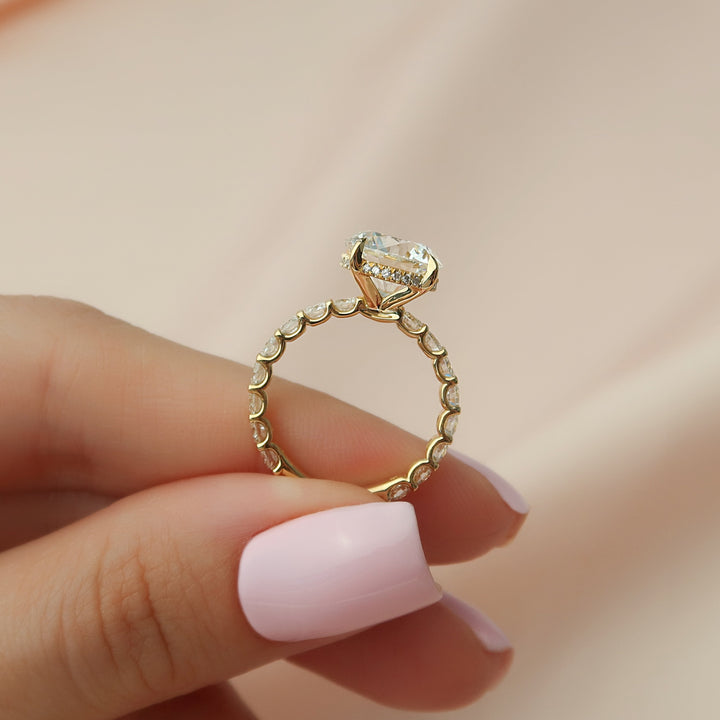 The Amora Round Lab Diamond Moissanite Engagement Ring *Shown with 3.5 ct #material_gold