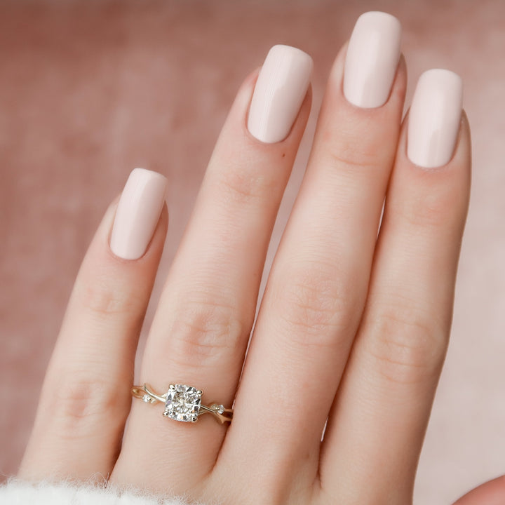 The Coco Set With Cushion Side Stone Moissanite#material_gold