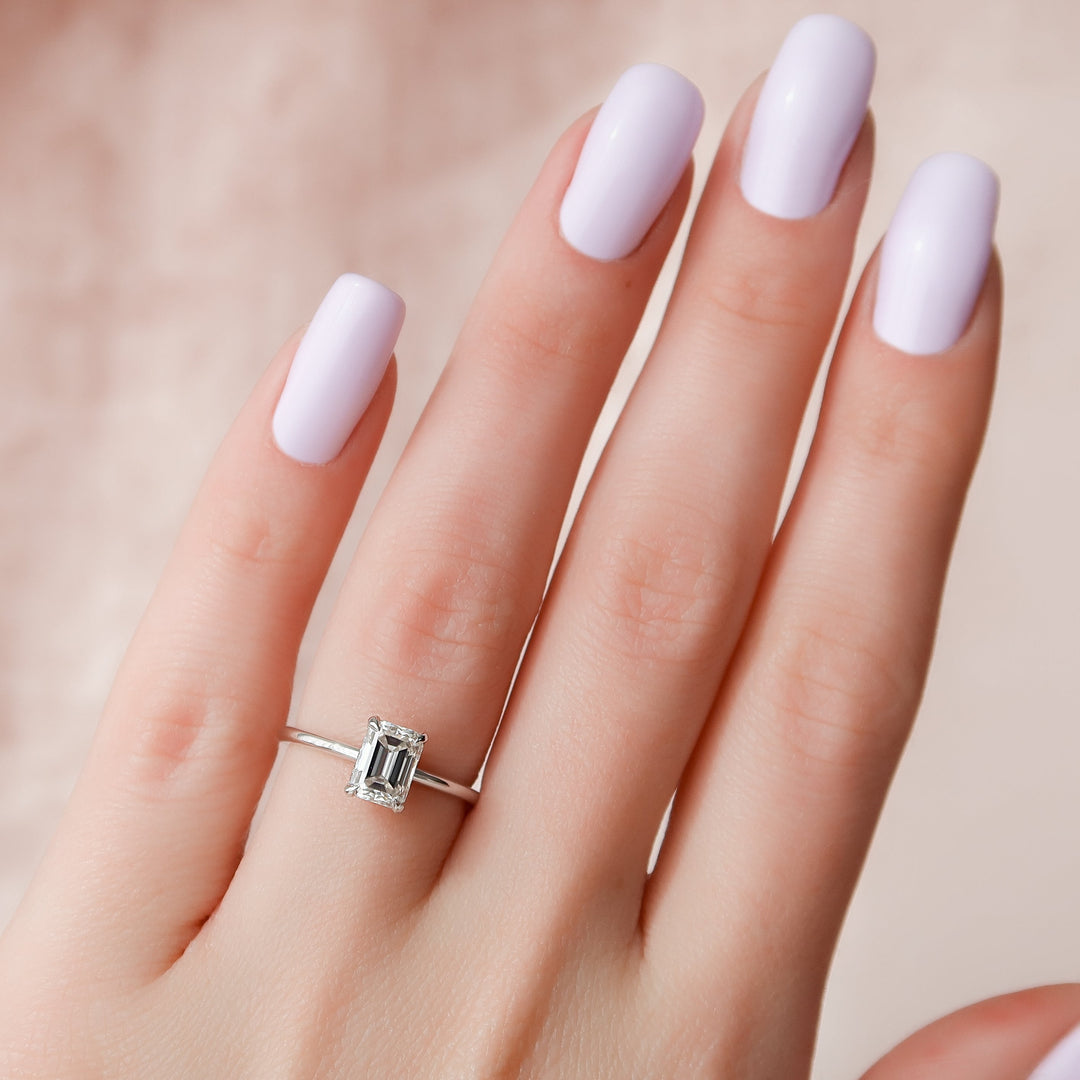 The Crown Liberty Set With Emerald Solitaire Lab Diamond 2 Carat 14K White#material_white