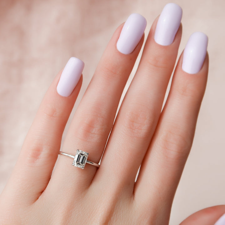 The Crown Liberty Set With Emerald Solitaire Lab Diamond 2 Carat 14K White#material_white