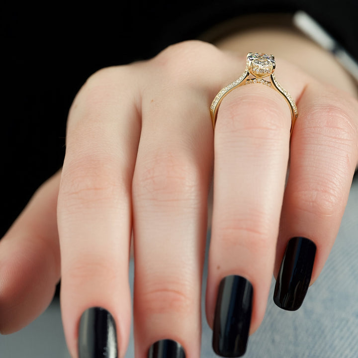 The Kaira Oval Lab Diamond Moissanite Engagement Ring *Shown with 2 ct #material_gold