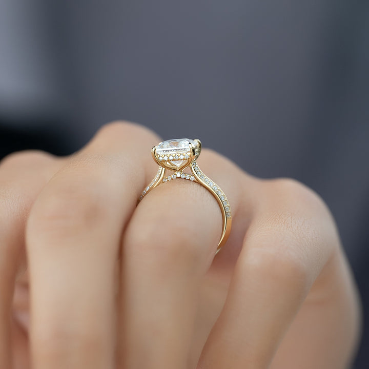 The Kaira Princess Lab Diamond Moissanite Engagement Ring *Shown with 2.5 ct #material_gold