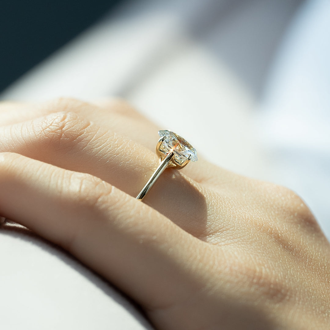 The Lacole Oval Lab Diamond Moissanite Engagement Ring