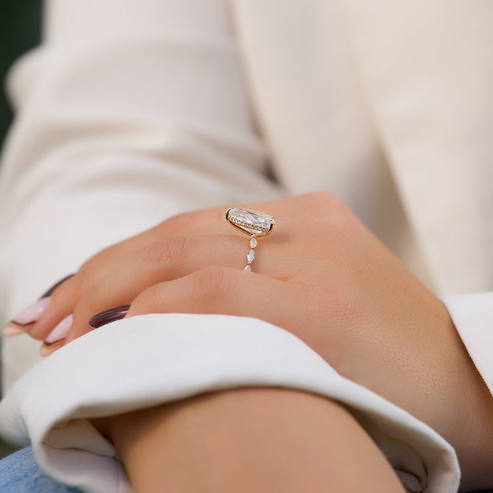 The Linda Pear Lab Diamond Moissanite Engagement Ring *Shown with 3.5 ct #material_rose