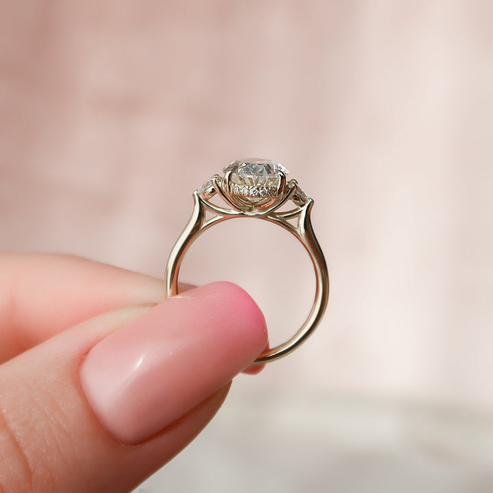 The Lucy Oval Lab Diamond Moissanite Engagement Ring *Shown with 2.5 ct #material_gold