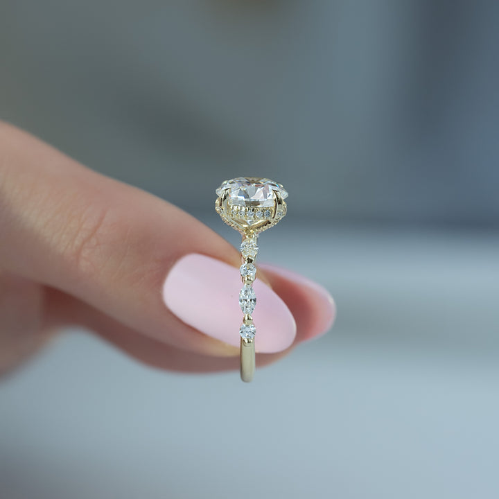 The Lyra Round Lab Diamond Moissanite Engagement Ring *Shown with 2.5 ct #material_gold