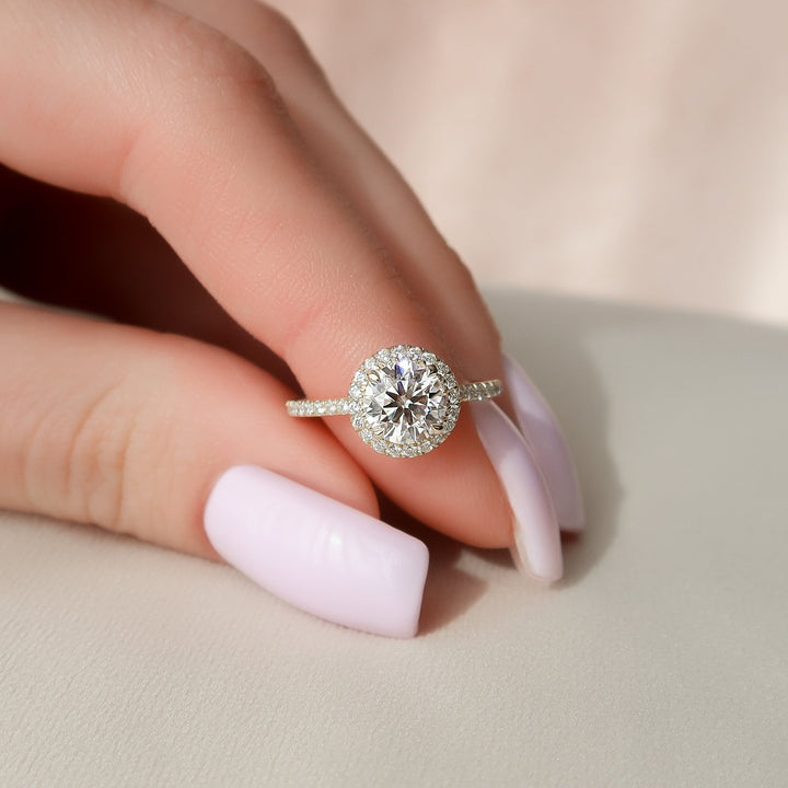 The Madelyn Round Lab Diamond Moissanite Engagement Ring *Shown with 1 ct #material_gold