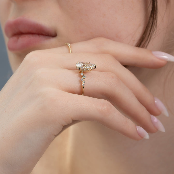 The Mona Pear Lab Diamond Moissanite Engagement Ring *Shown with 2.5 ct #material_gold
