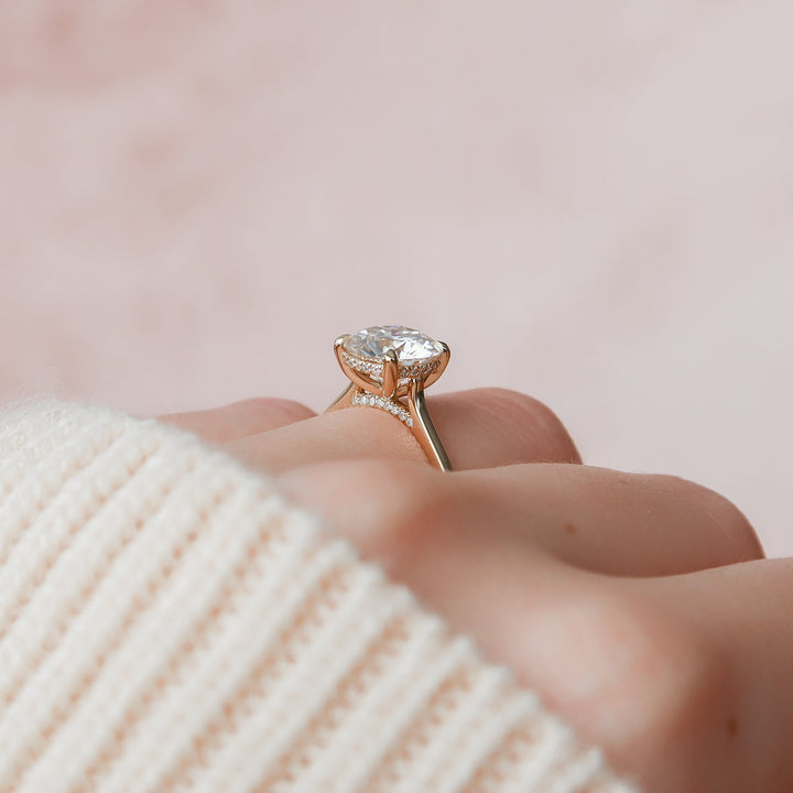 The Natasha Round Lab Diamond Moissanite Engagement Ring *Shown with 2 ct #material_gold