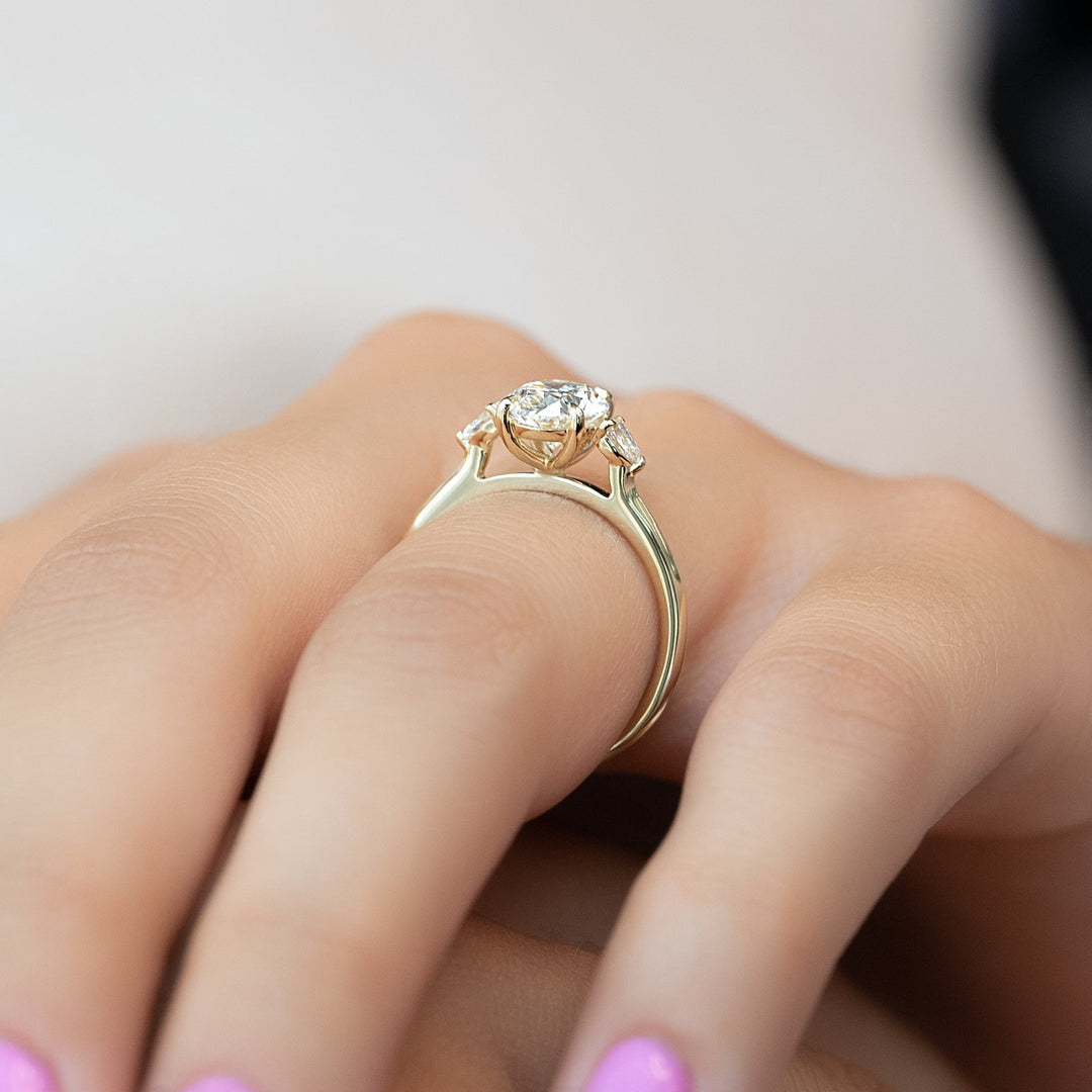 The Pears Leona Oval Lab Diamond Moissanite Engagement Ring