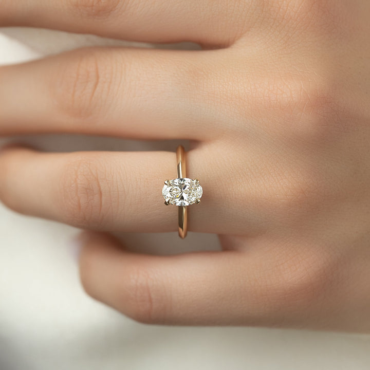 The Razor Liberty Oval Lab Diamond Moissanite Engagement Ring *Shown with 1 ct #material_gold