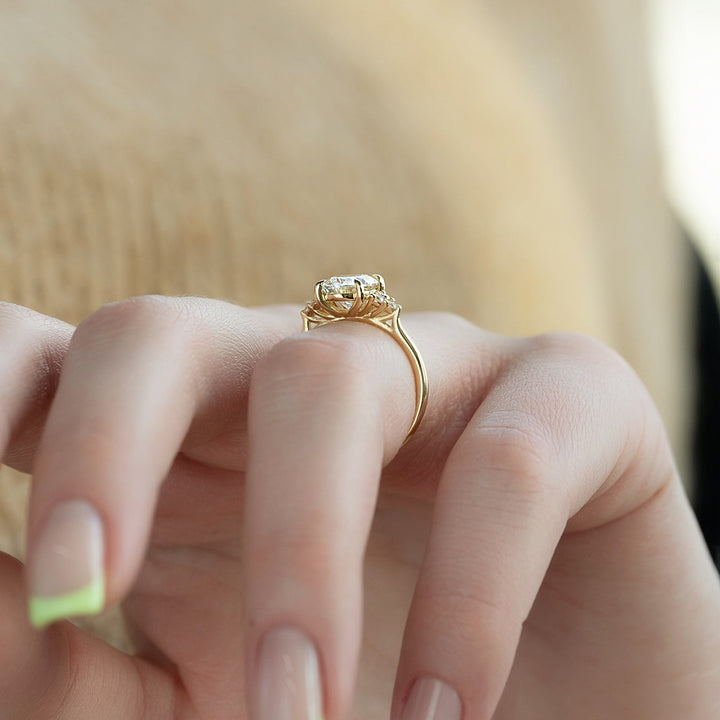 The Summer Oval Lab Diamond Moissanite Engagement Ring *Shown with 2.5 ct #material_gold