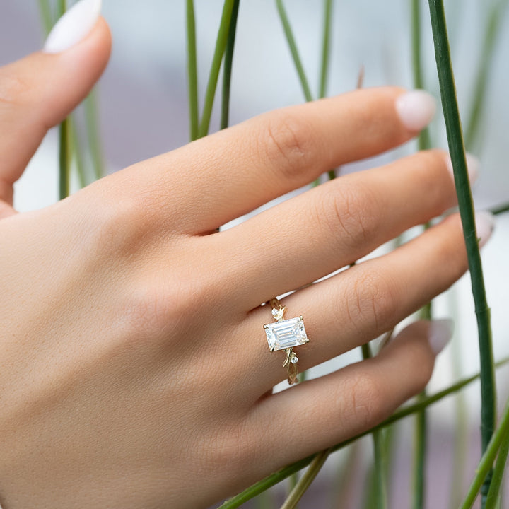 The Textured Coco Emerald Lab Diamond Moissanite Engagement Ring *Shown with 2 ct #material_gold