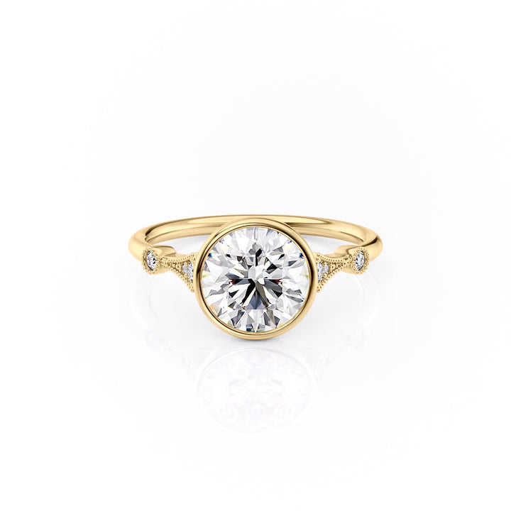 Gold ring with a large diamond on a white background#material_gold