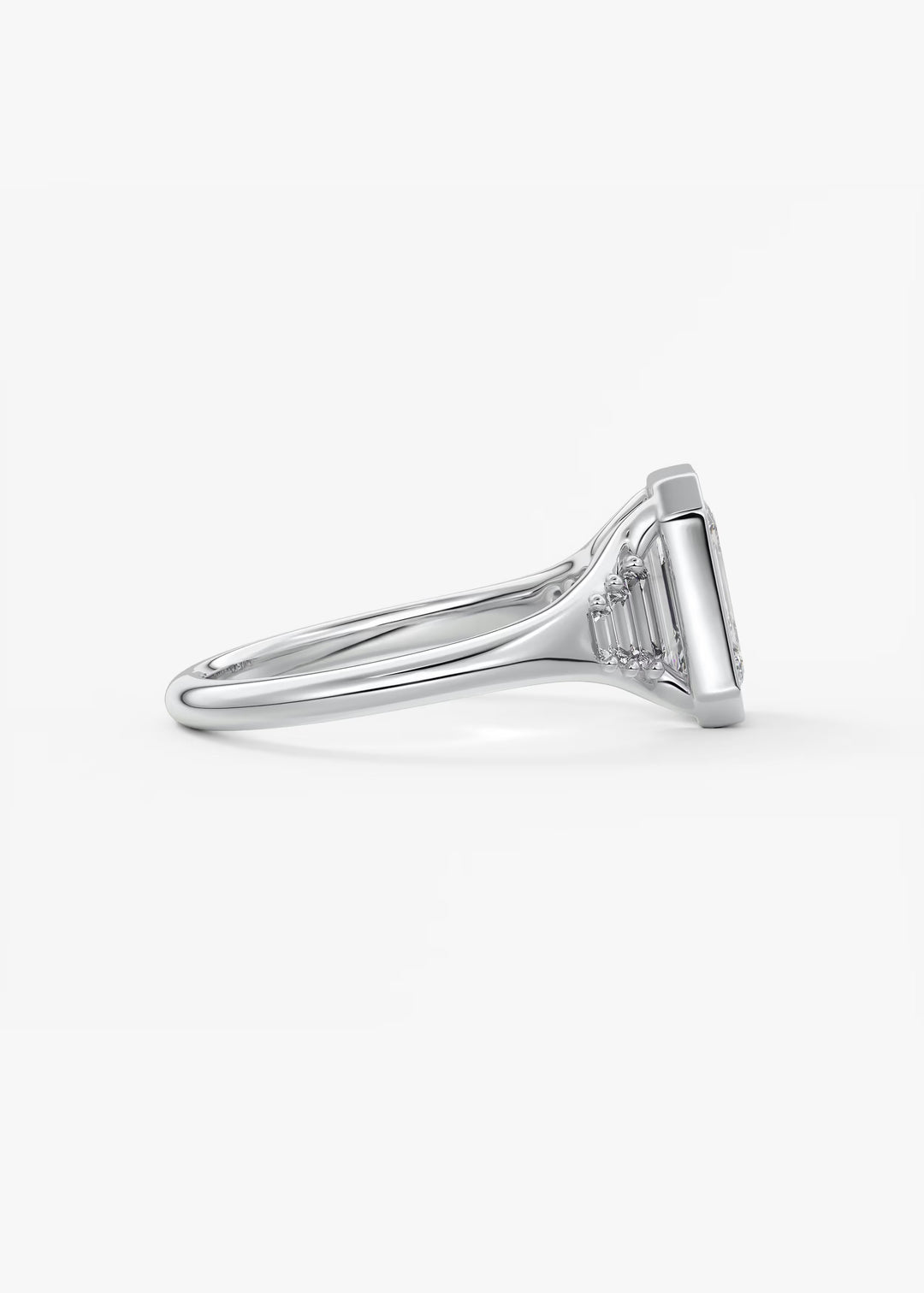 The Solene Set With An Emerald Lab Diamond #material_white
