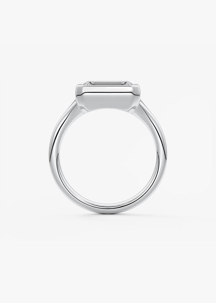 The Aurelia Horizon Set With An Emerald Lab Diamond #material_white