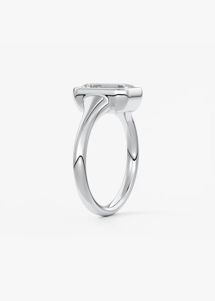 The Aurelia Set With An Emerald Lab Diamond #material_white