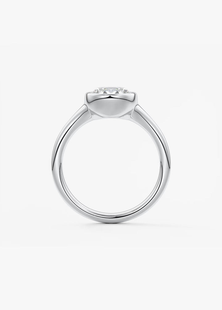 The Aurelia Set With An Oval Lab Diamond #material_white