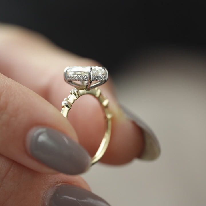The Hidden Halo Morgan Oval Lab Diamond Moissanite Engagement Ring *Shown with 2.5 ct #material_gold