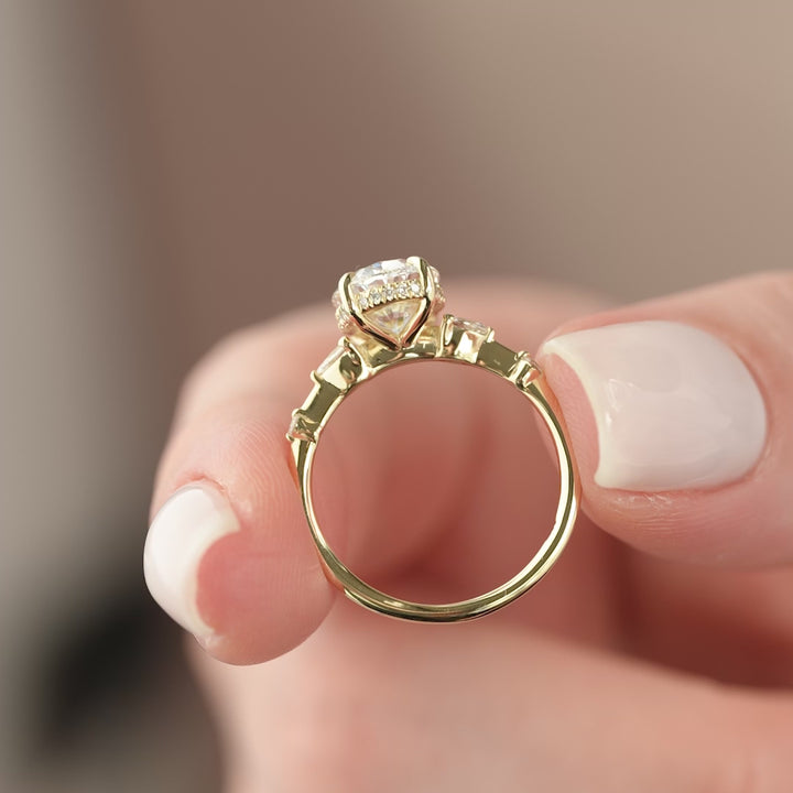 The Niko Oval 18k Gold*2.5 ct_Yellow Gold#material_18k-gold