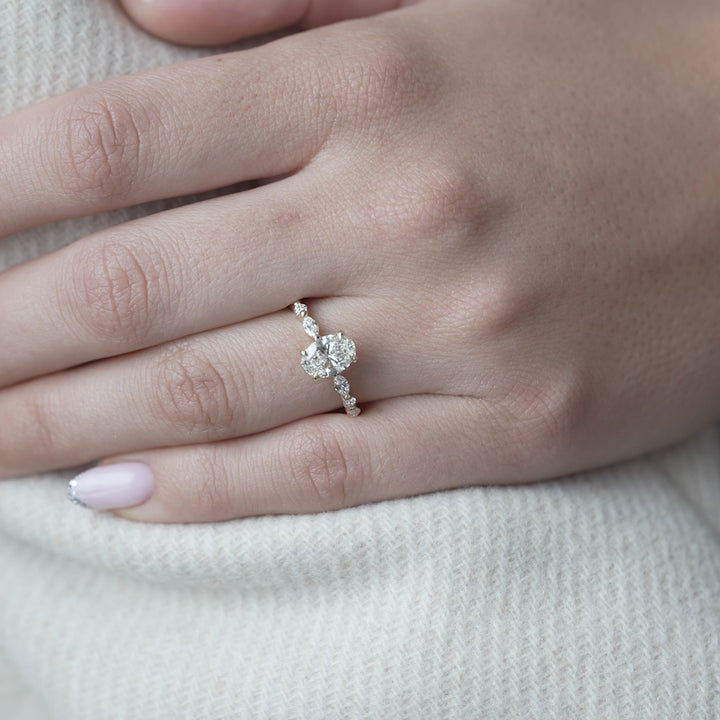 The Lyra Oval Lab Diamond Moissanite Engagement Ring *Shown with 1 ct #material_gold