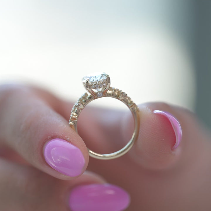 The Mona Oval Lab Diamond Moissanite Engagement Ring *Shown with 2.5 ct #material_gold