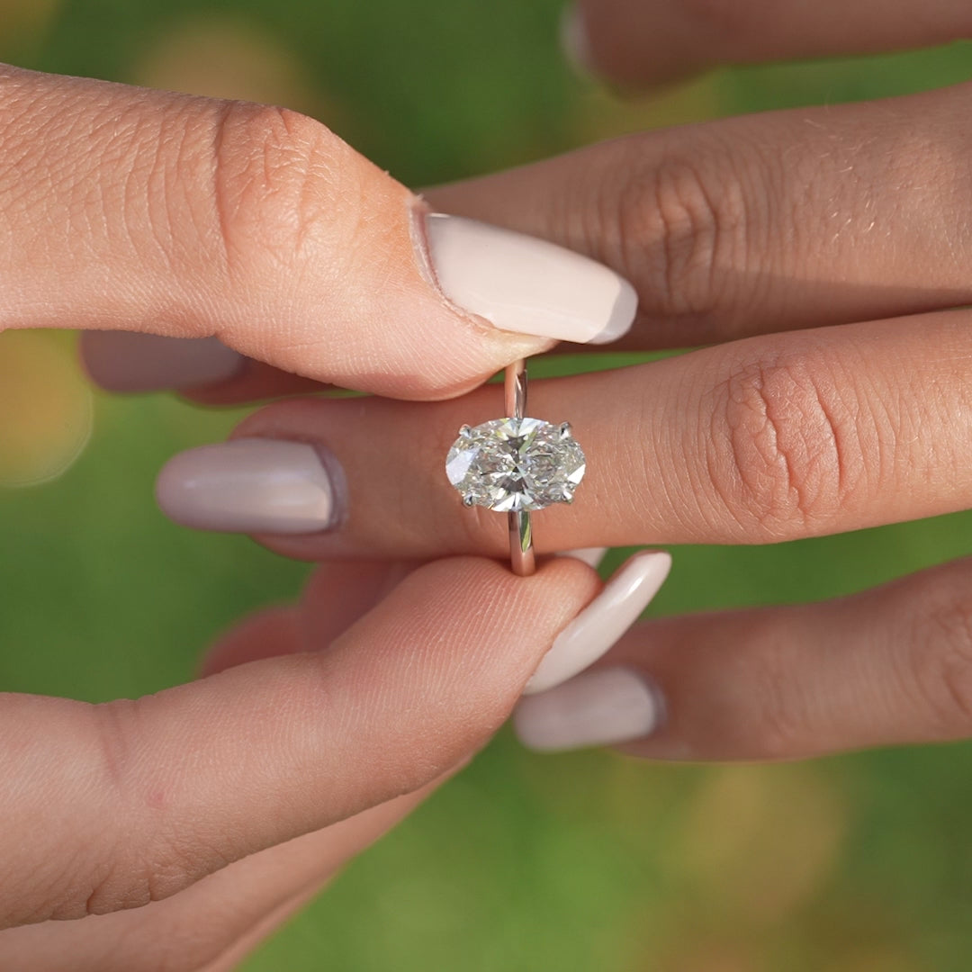 The Razor Liberty Oval Lab Diamond Moissanite Engagement Ring