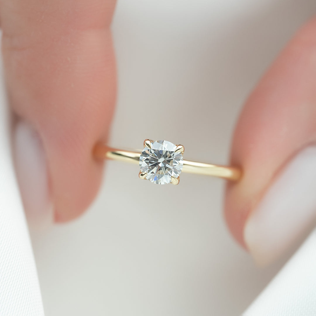 The Abby Set With Round Solitaire Moissanite#material_14k-gold