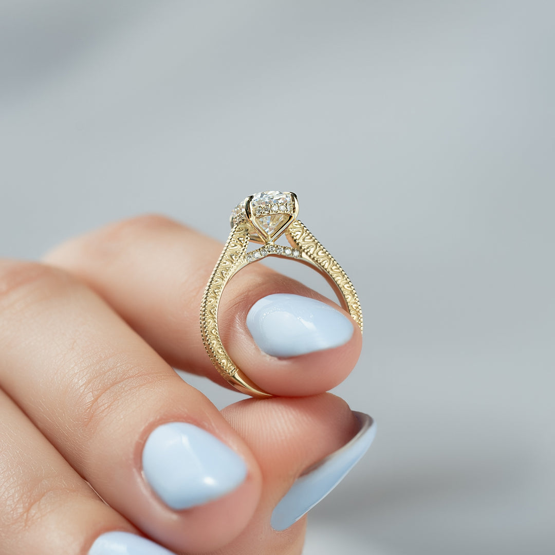 The Alexandra Set With Oval Vintage Moissanite#material_14k-gold