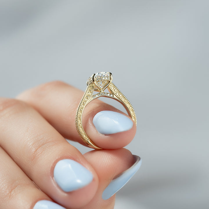 The Alexandra Oval Lab Diamond Moissanite Engagement Ring *Shown with 2.5 ct #material_gold