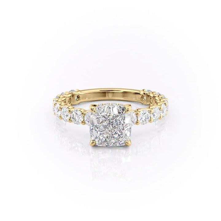 The Amora Set With Cushion Side Stone Moissanite#material_18k-gold