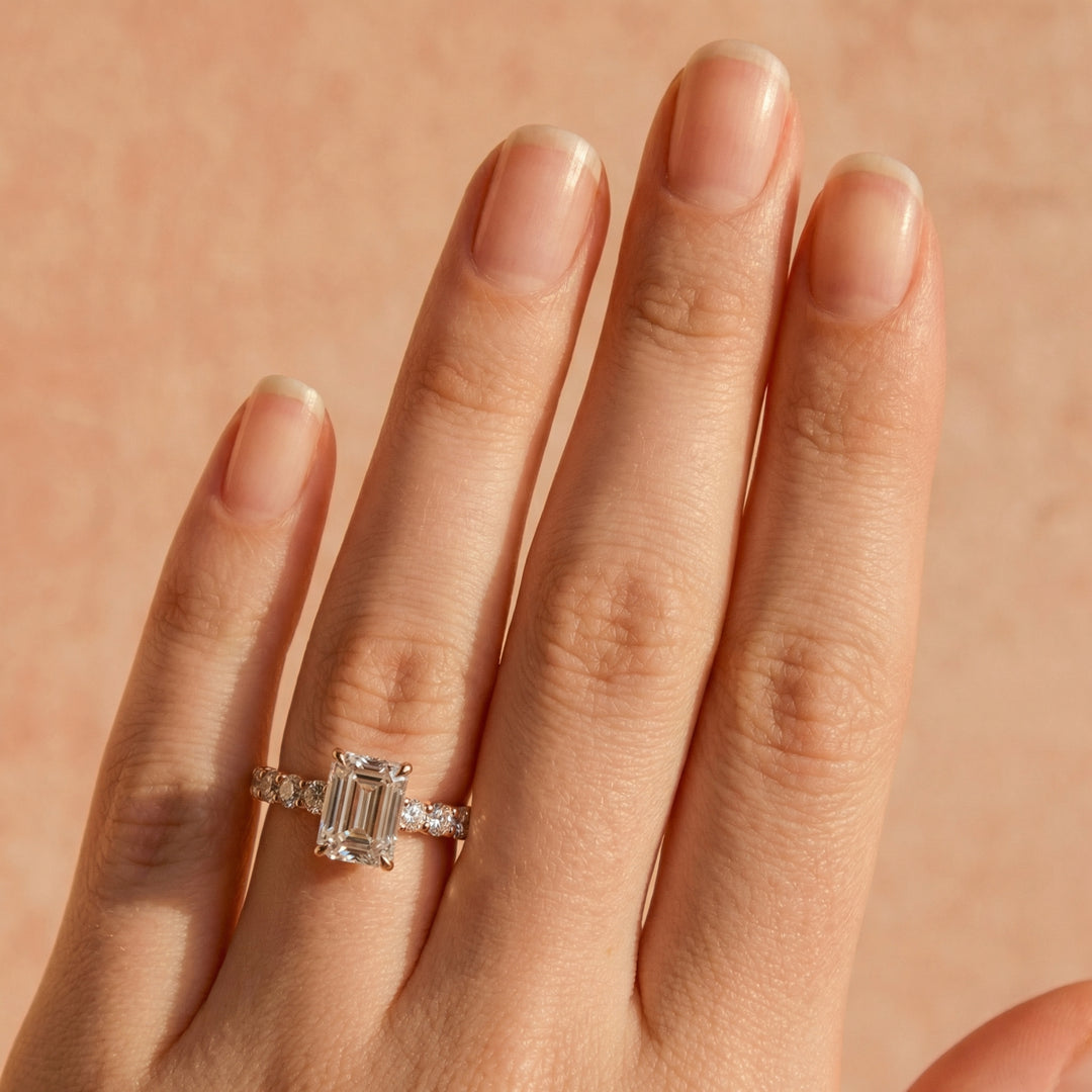 The Amora Emerald Rose Gold #material_rose