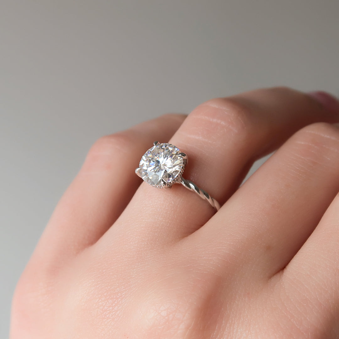 The Autumn Set With Round Solitaire Moissanite#material_14k-white