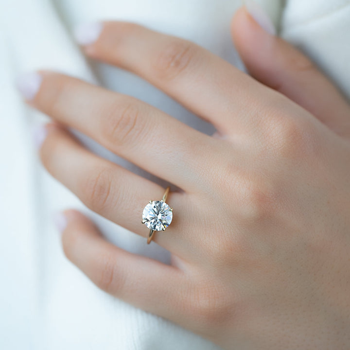 The Cecelia Set With Round Solitaire Moissanite#material_14k-gold