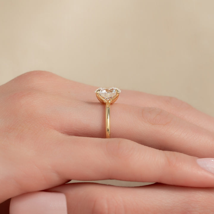 The Cecelia Round Lab Diamond Moissanite Engagement Ring *Shown with 2.5 ct #material_gold