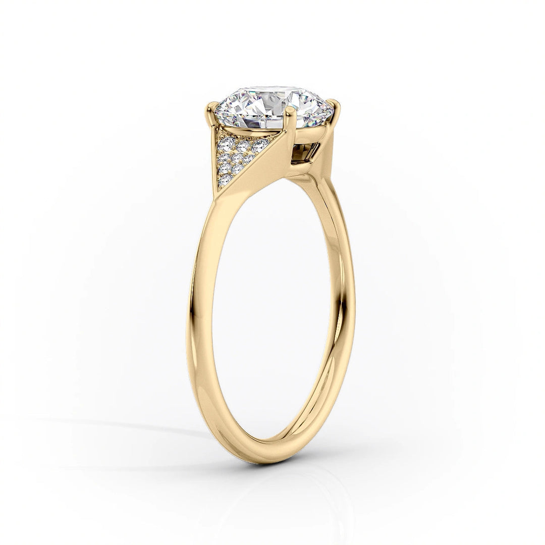 The Easton Set With Cushion Side Stone Moissanite#material_18k-gold