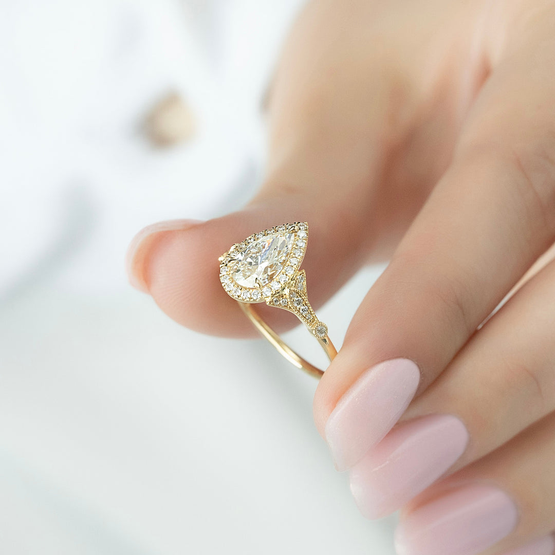 The Halo Sharon Set With Pear Vintage Lab Diamond 1.5 Carat 14K Gold#material_14k-gold